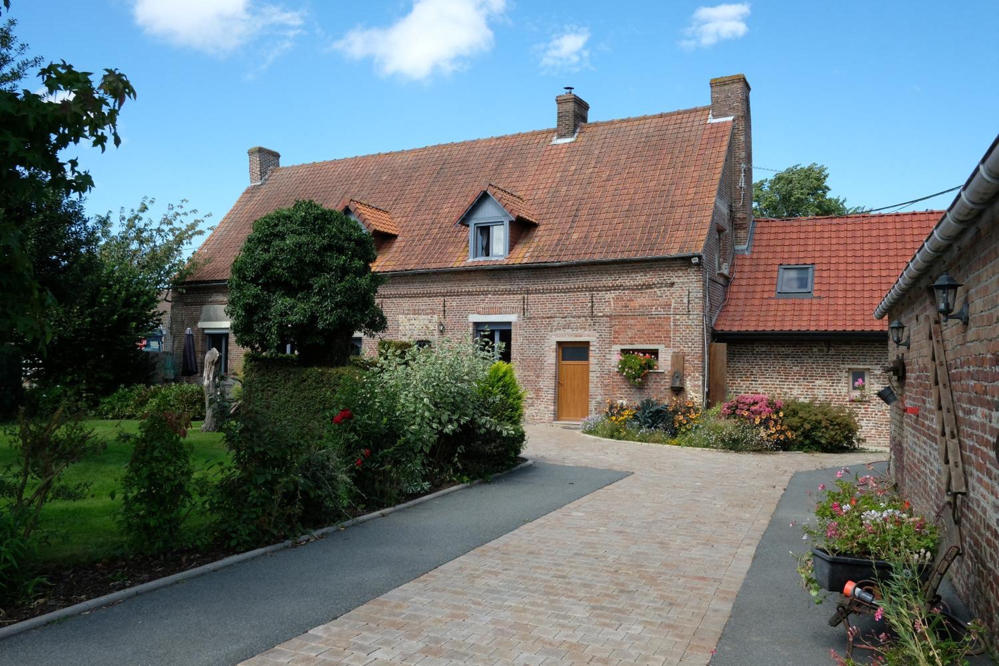 Bed and Breakfast Les Charmilles Hazebrouck Esterno foto