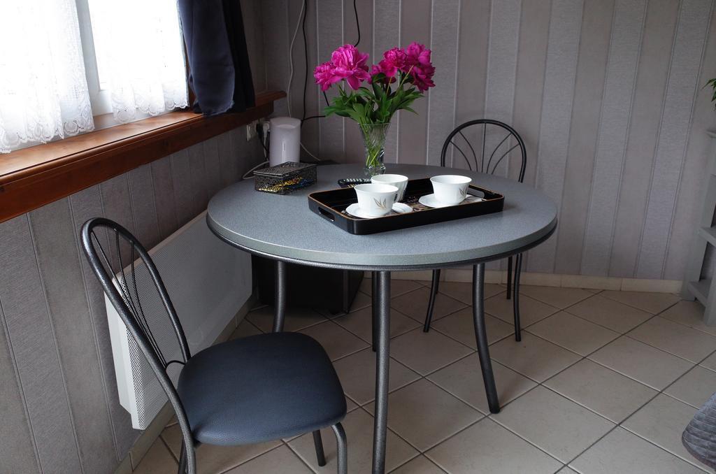 Bed and Breakfast Les Charmilles Hazebrouck Esterno foto