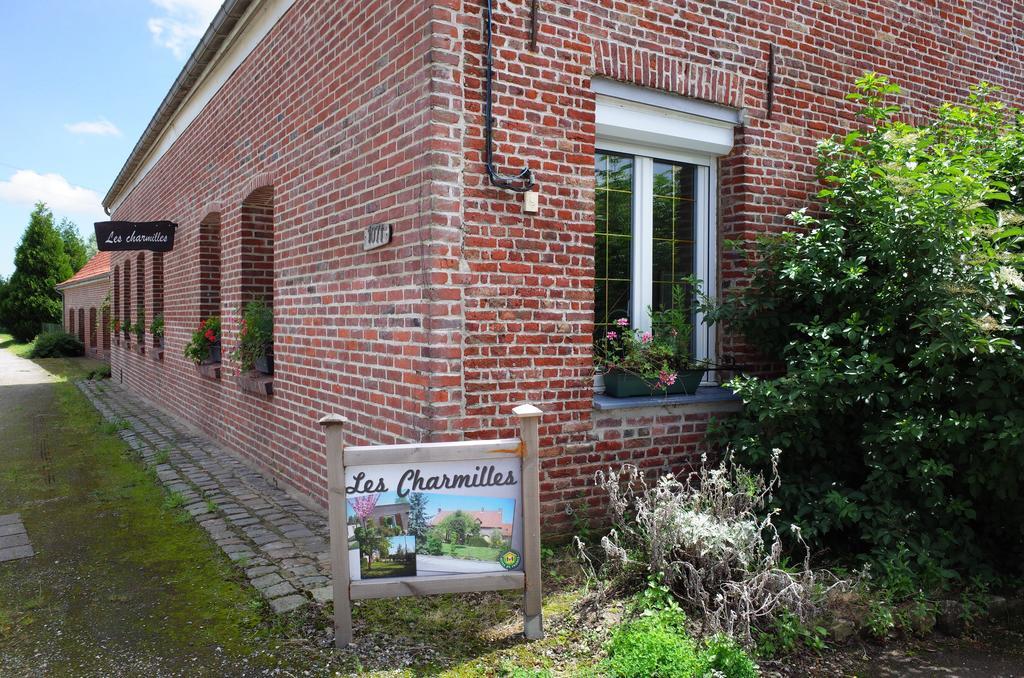 Bed and Breakfast Les Charmilles Hazebrouck Esterno foto